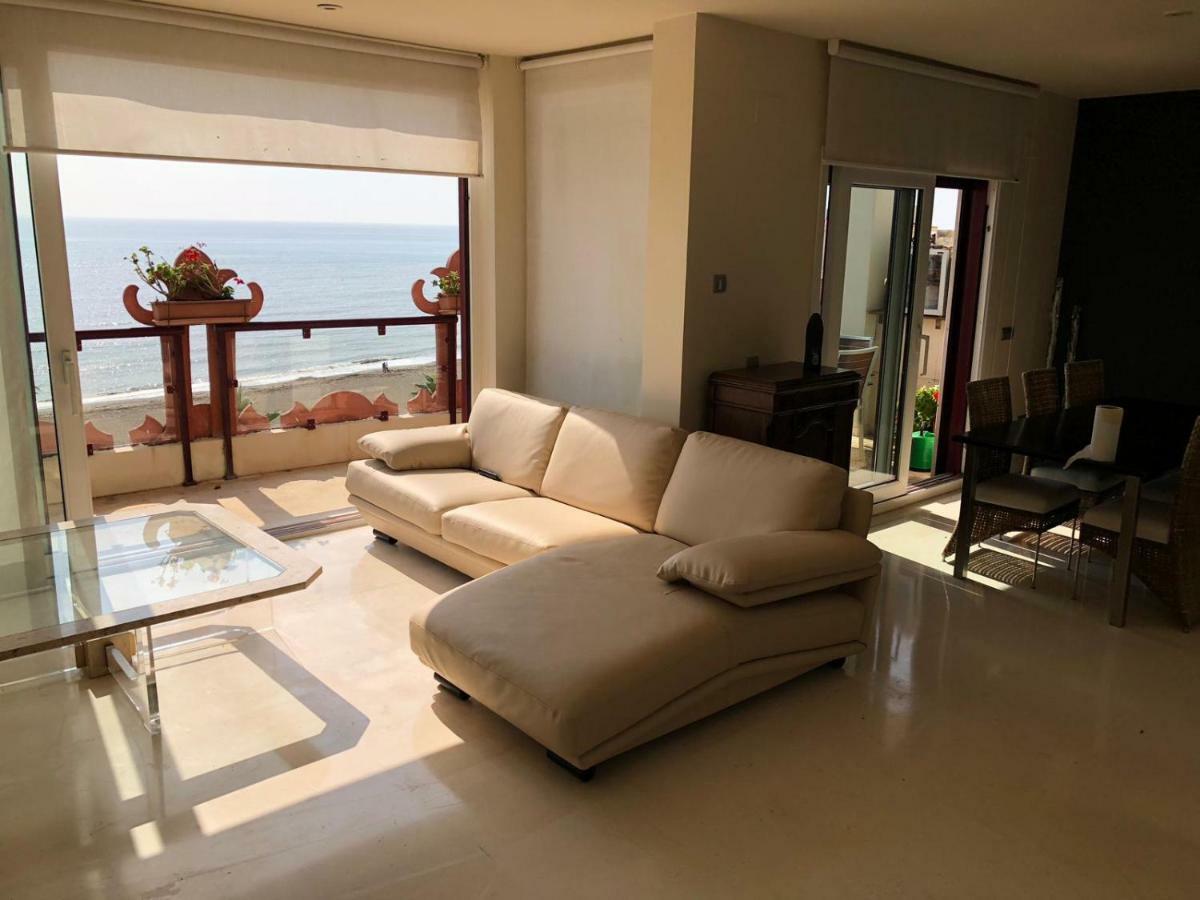 Atico-Duplex Primera Linea De Playa En El Centro De เอสเตโปนา ภายนอก รูปภาพ