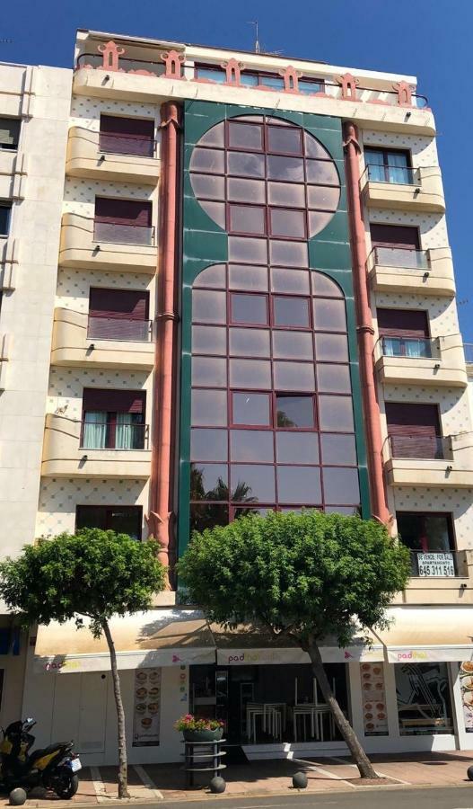 Atico-Duplex Primera Linea De Playa En El Centro De เอสเตโปนา ภายนอก รูปภาพ